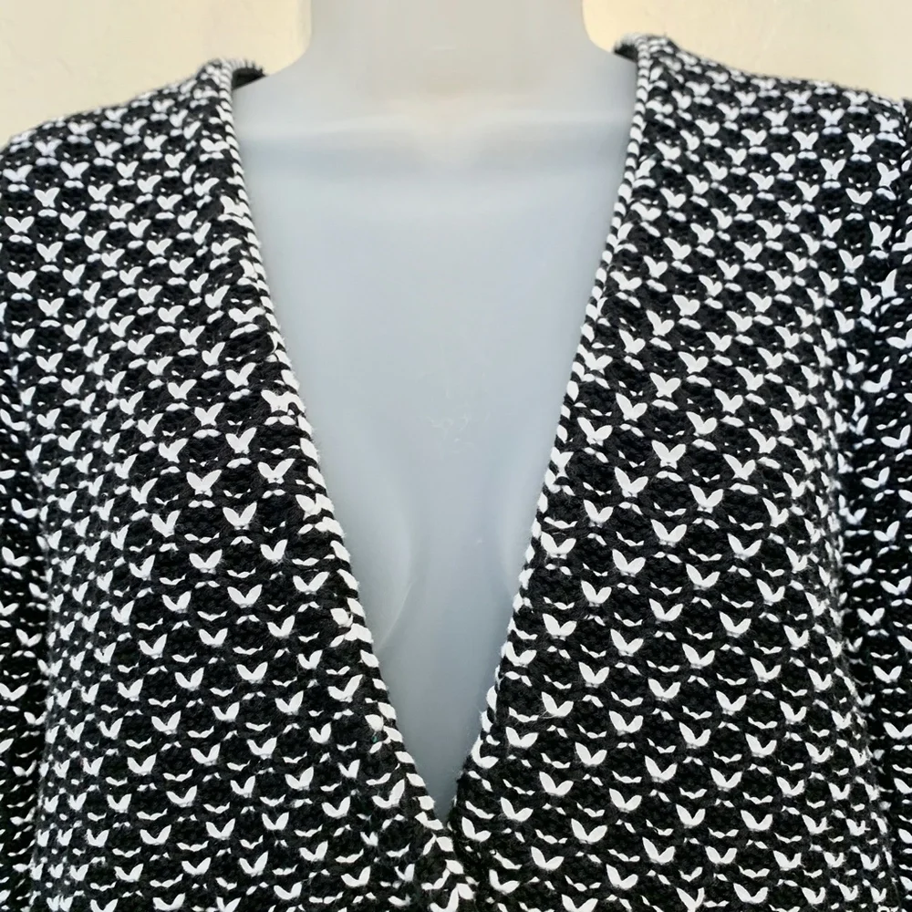 WHBM | Crochet Chunky Knit Button Front Pocket Cropped Cardigain